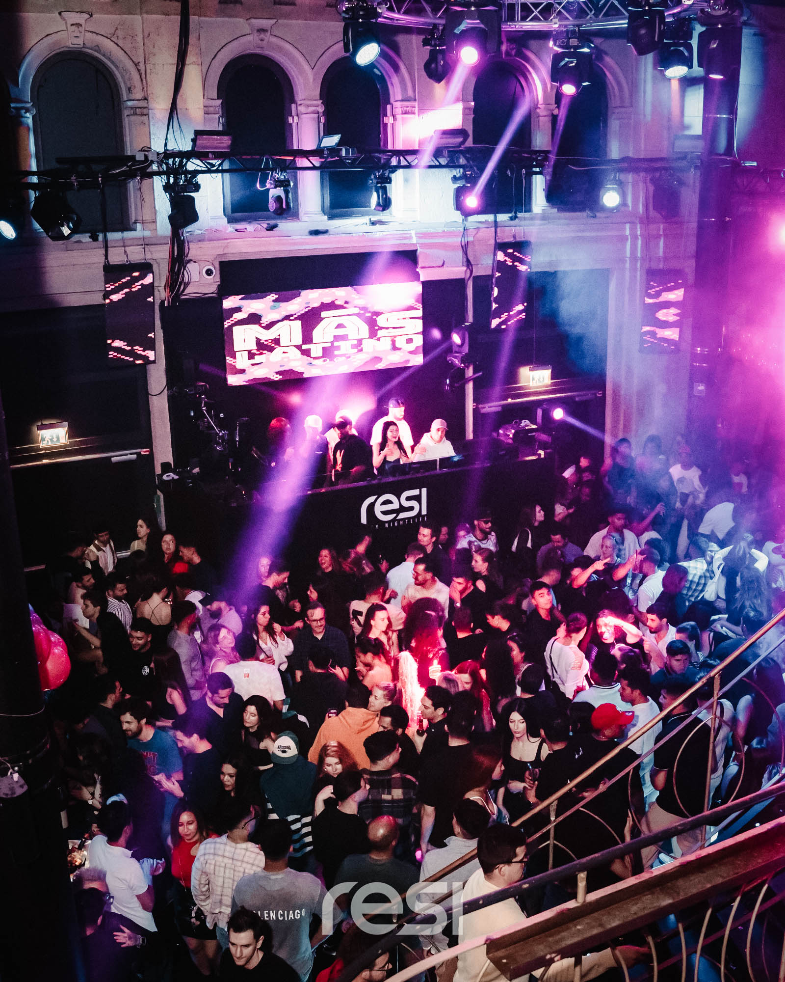Resi Club Impression 4